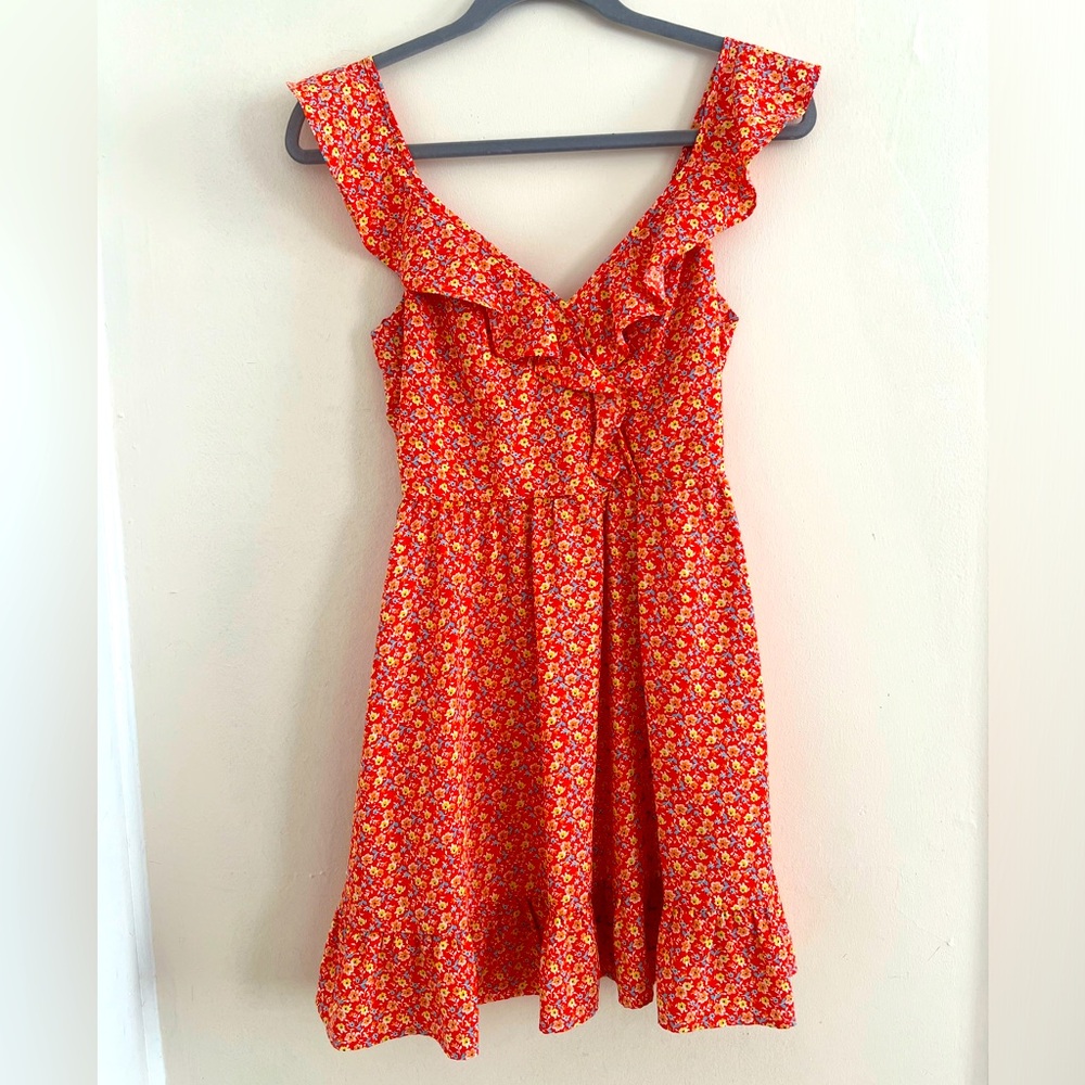 Cute open back floral summer dress